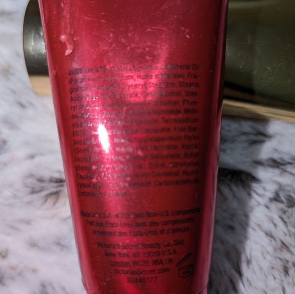 ❣️ Victoria's Secret Very Sexy Travel Size Lotion❣️ - Picture 2 of 3
